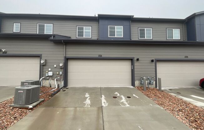 3 Bedroom Townhome Available Near Voyager Pkwy & Interquest Pkwy!