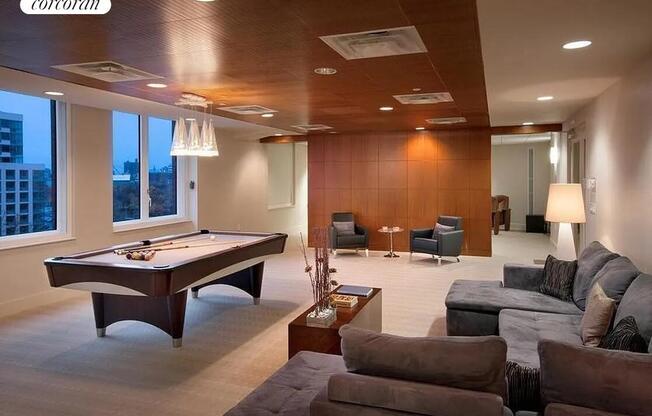 2 beds, 1 bath, 901 sqft, $4,800, Unit 7D