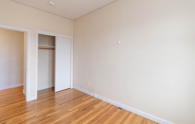 2 beds, 1 bath, 750 sqft, $2,900, Unit 36