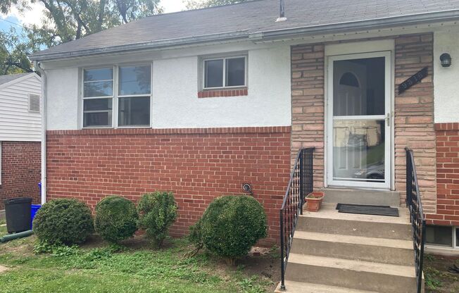 Charming Rambler - Close to Downtown Silver Spring - Available Now!