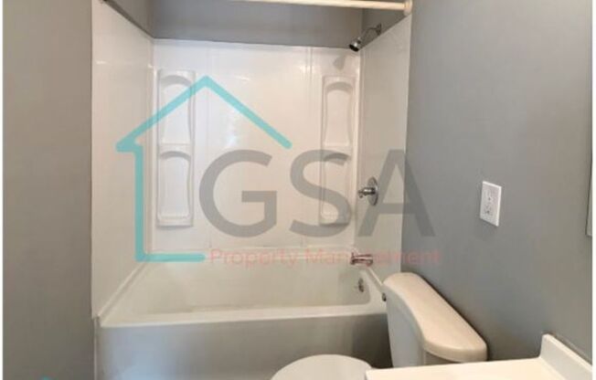 2 beds, 1 bath, $900, Unit 222 Earl Street-1