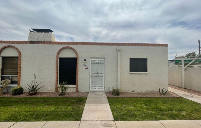 Beautifully updated 2 bed 1 bath townhouse in ideal Scottsdale location!