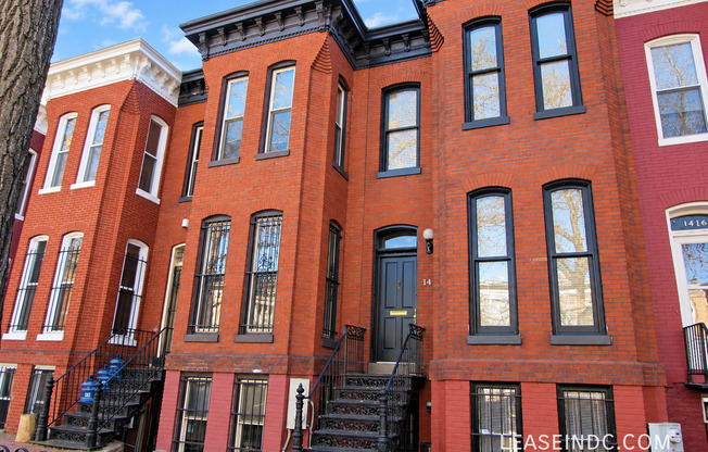 1414 SWANN ST