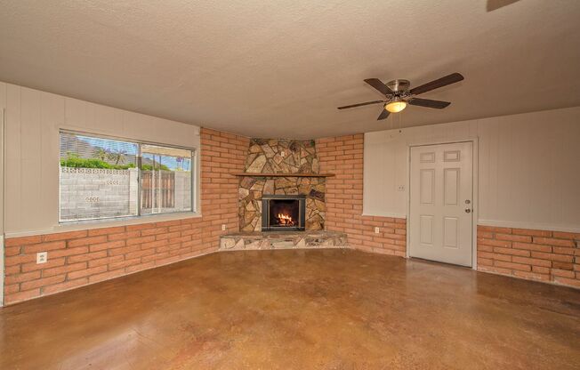 4456 E Campbell, Ave Phoenix, AZ 85018