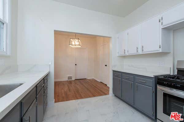 3 beds, 3 baths, 1,974 sqft, $4,800, Unit 102