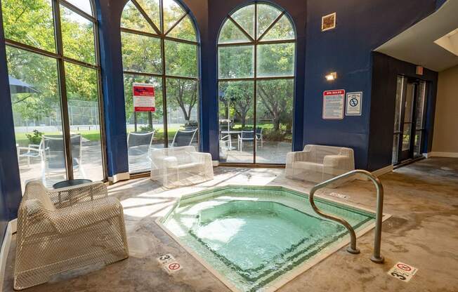 Plymouth Square Hottub