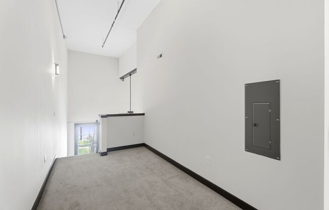 1 bed, 1.5 baths, 1,192 sqft, $1,989, Unit 508