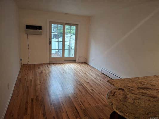 2 beds, 1 bath, 900 sqft, $2,900, Unit 1FL