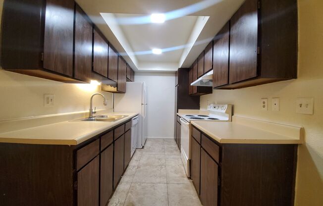2 beds, 1.5 baths, $1,395