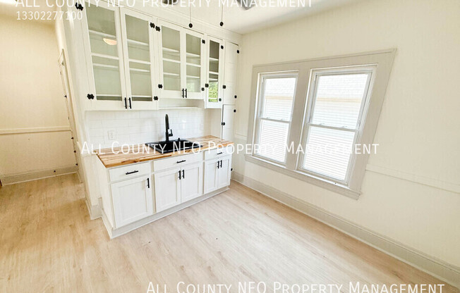 2649 E 110 ST