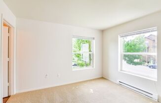 2 beds, 1 bath, 824 sqft, $1,525, Unit 833