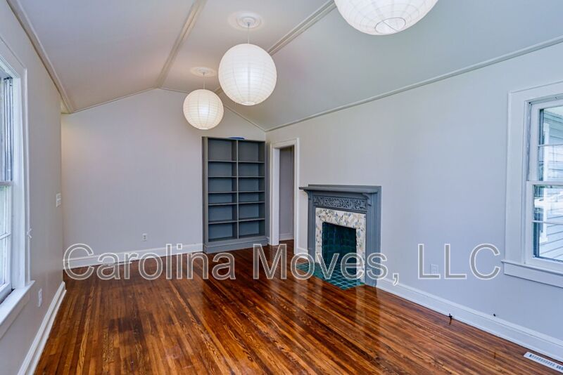 30 IDLEWOOD DR