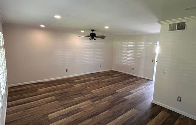 **Beautiful 3-Bedroom Rental in Carlsbad – Perfect Location!**