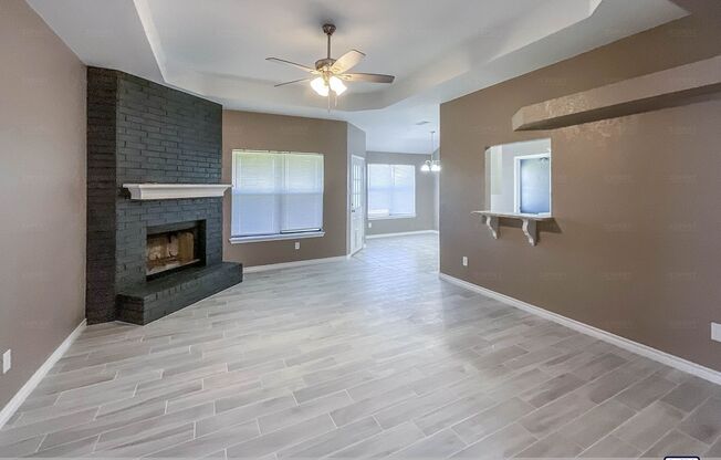 Stunning Remodeled Home in Spring Valley Estates – Modern Comfort and Convenience Await!