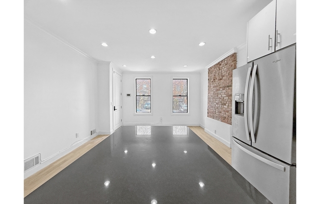 1592 SAINT MARK'S AVE