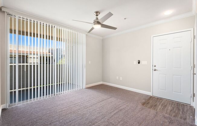 1 bed, 1 bath, 615 sqft, $1,200, Unit 322