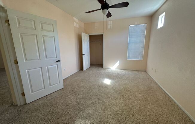 2 beds, 2 baths, $1,610, Unit UNIT 1091