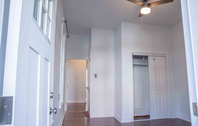 1 bed, 1 bath, $1,095, Unit Apt 1