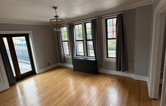 4312 4332 N OAKLAND