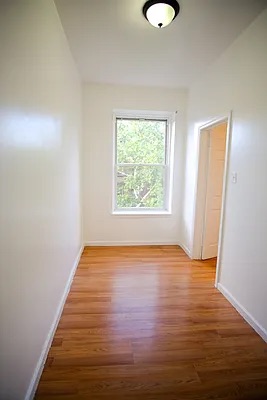 1 bed, 1 bath, $2,100, Unit 8