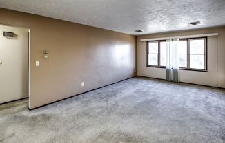 2 beds, 1 bath, $850, Unit 6646-1