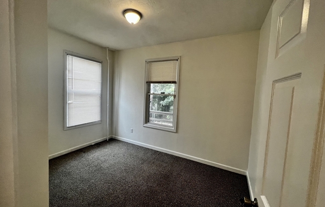 4 beds, 1 bath, 1,500 sqft, $2,700, Unit 1