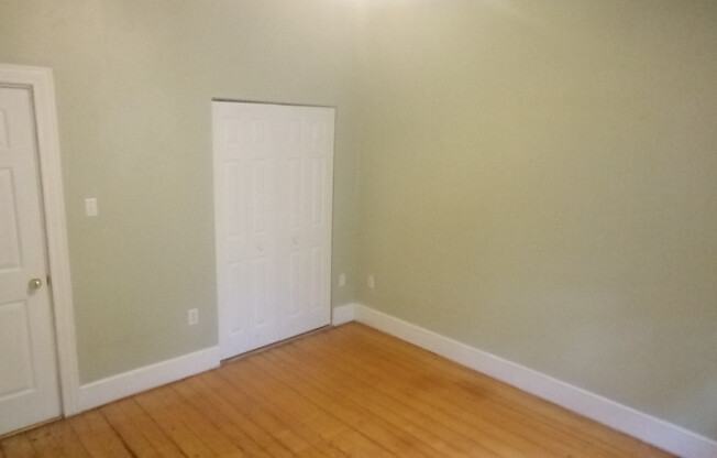 1596-1600 Westminister Street