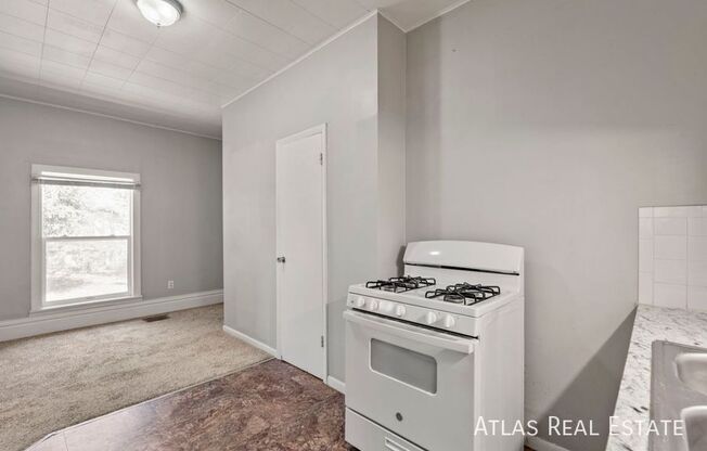 1223 N 13 ST