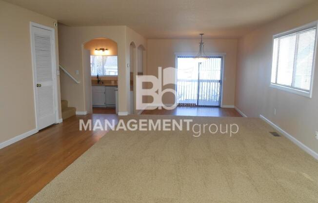Updated Lake Oswego/Mt. Park Home With Tons of Natural Light