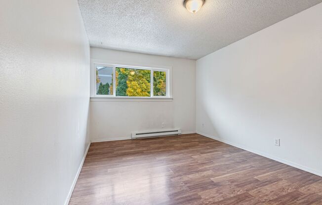 2 beds, 1 bath, 864 sqft, $1,349, Unit #10