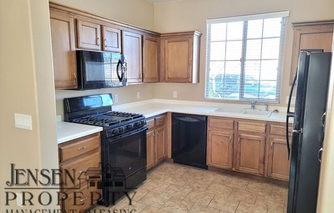 2 beds, 2 baths, $1,925