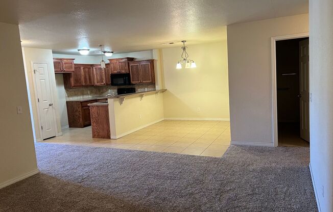 3 beds, 2 baths, 1,473 sqft, $1,595, Unit 2803