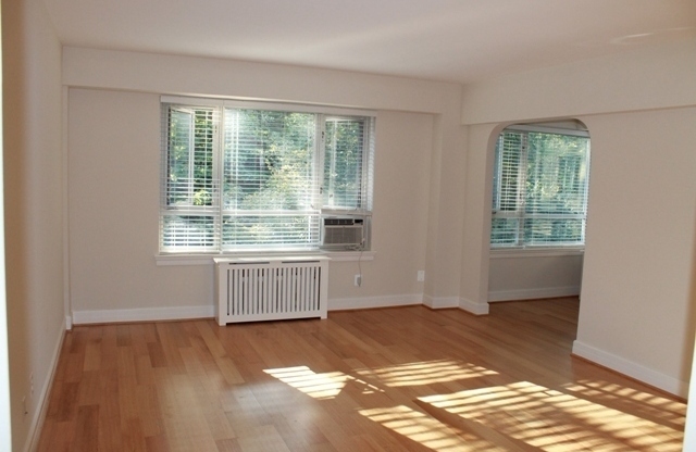 1 bed, 1 bath, 701 sqft, $2,695, Unit 318