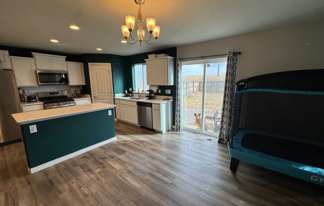 Beautiful 3 Bedroom, 2.5 Bathroom Rental Home