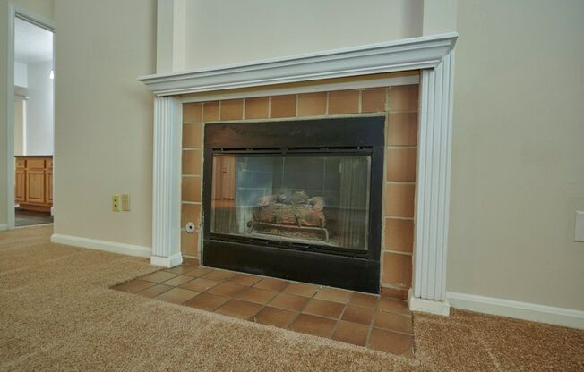 2 beds, 2 baths, 1,550 sqft, $2,290, Unit 6561