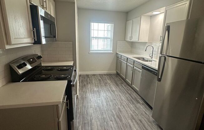 2 beds, 1.5 baths, 941 sqft, $1,199, Unit 153