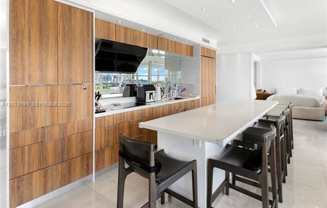 3 Island Ave cu-14D, Miami Beach, FL 33139
