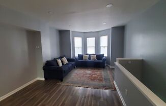 2 beds, 1 bath, $1,350, Unit 2nd Floor