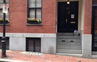 70 W CEDAR ST