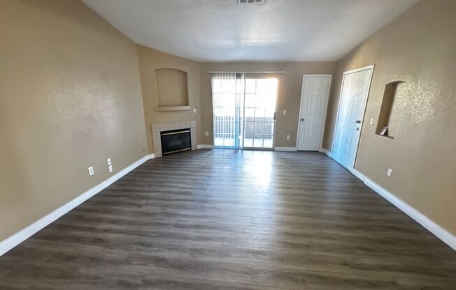 2 beds, 2 baths, $1,200, Unit # 2108