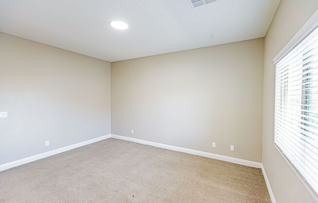 3 beds, 3 baths, $2,200