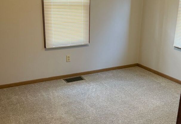 1 bed, 1 bath, $675