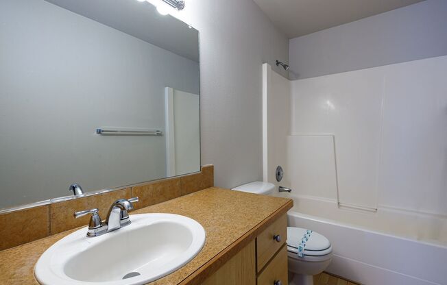 2 beds, 2 baths, 1,004 sqft, $1,625, Unit D34