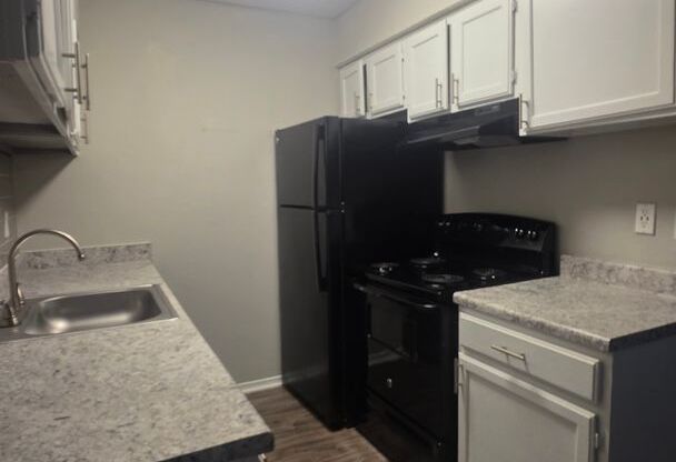 1 bed, 1 bath, 626 sqft, $950, Unit 1913