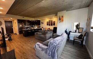 2 beds, 1 bath, 880 sqft, $2,500, Unit 809