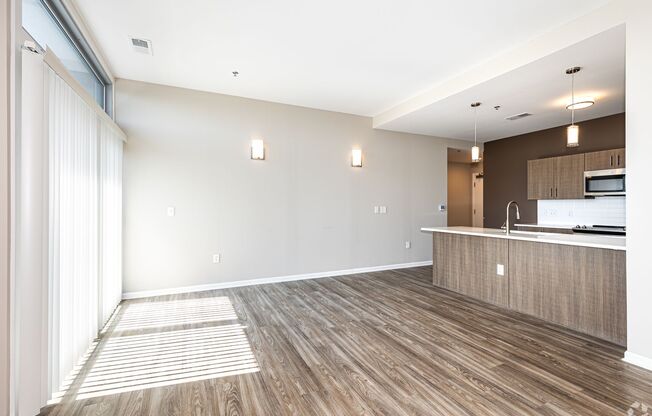 2 beds, 2 baths, 1,176 sqft, $1,729