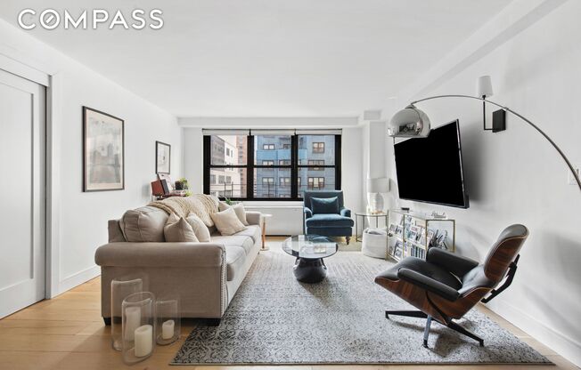 225 E 57 ST