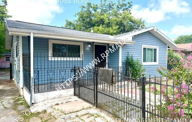 1820 W SOUTHCROSS BLVD