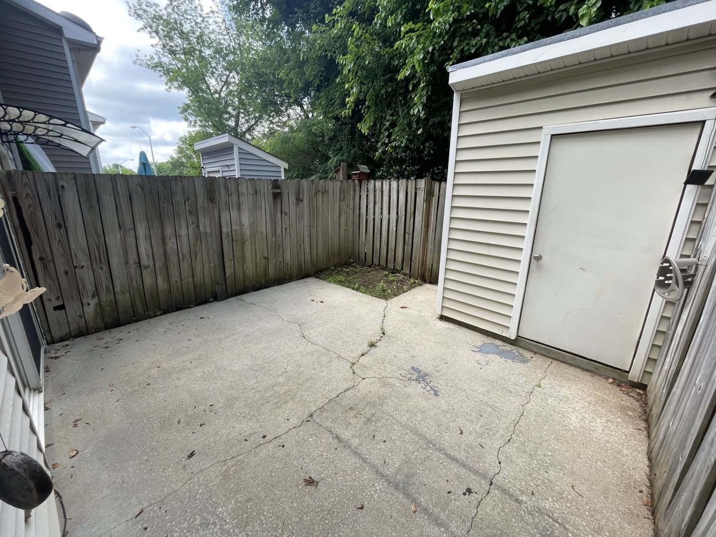 2 Bed 1.5 Bath