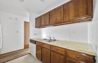 Studio, 1 bath, 425 sqft, $575, Unit A34